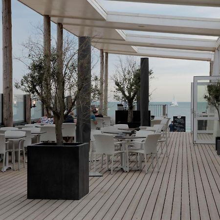 Beautiful And Spacious Villa With A Panoramic View Near The Beach Of Cadzand Extérieur photo
