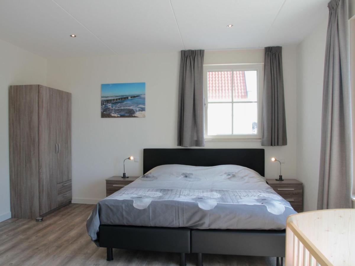 Beautiful And Spacious Villa With A Panoramic View Near The Beach Of Cadzand Extérieur photo